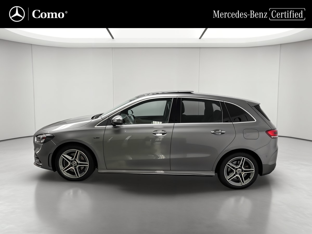 Mercedes-Benz Classe B 250 e 8G-DCT AMG Line Edition — Profil gauche