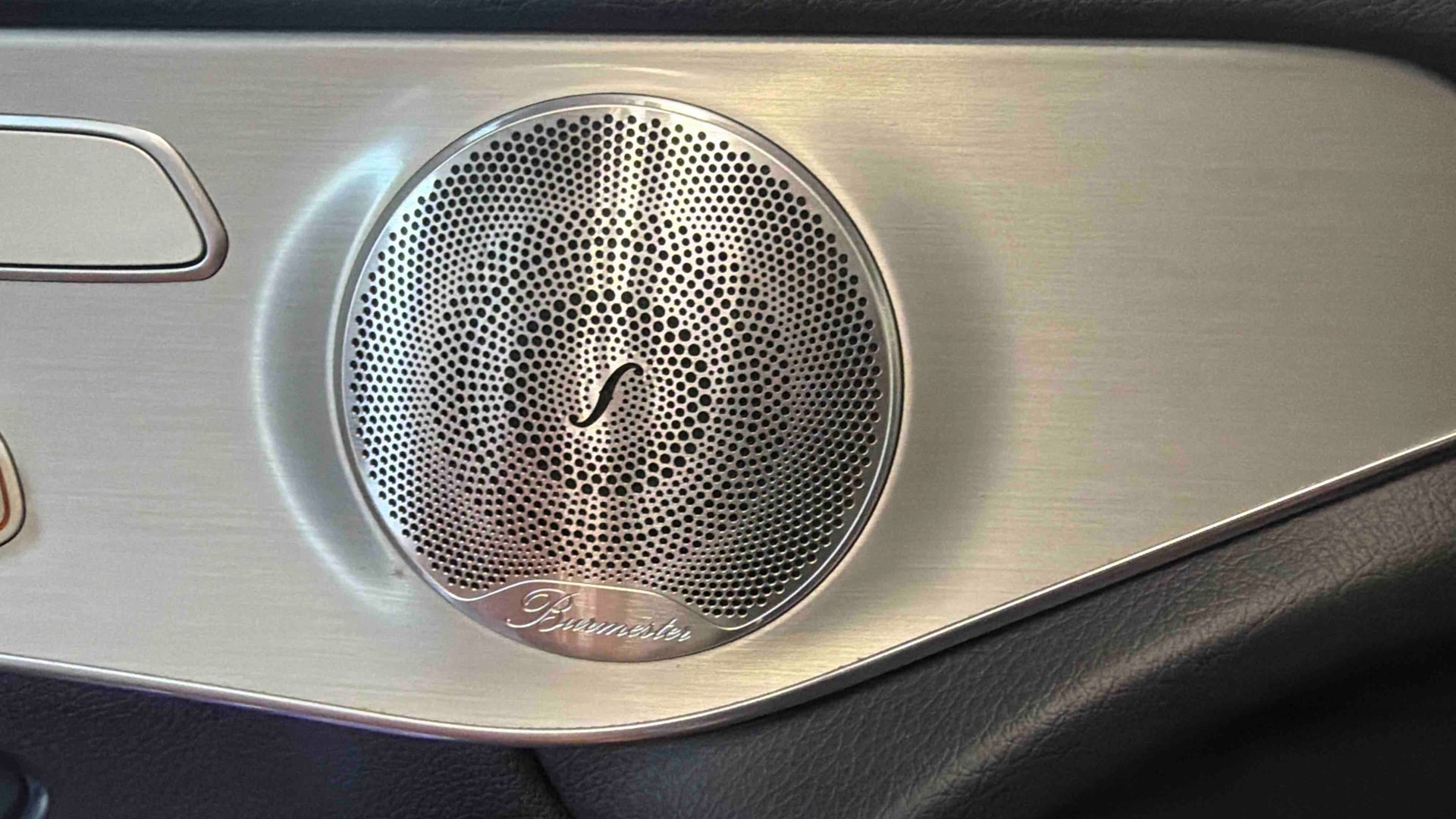 Mercedes-Benz GLC 300 e EQ POWER 9G-Tronic 4Matic AMG Line — photo 18