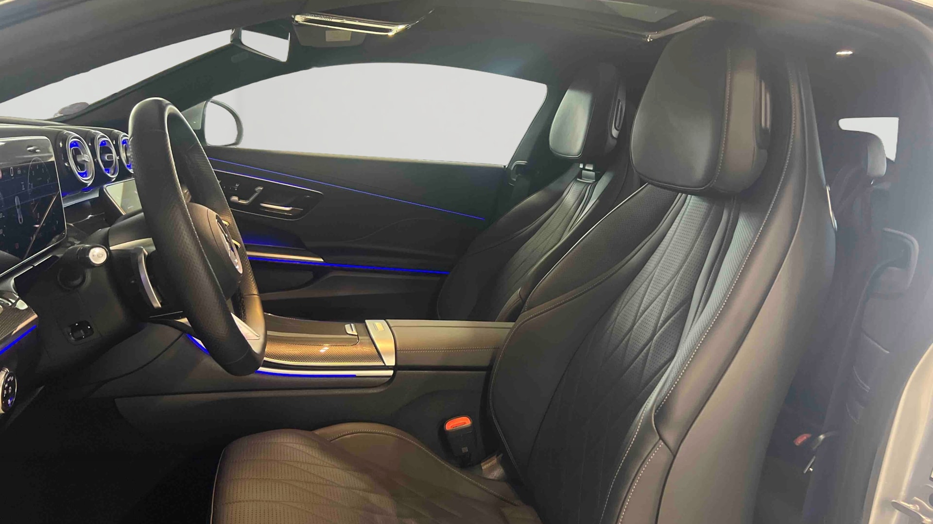 Mercedes-Benz CLE Coupé 200 9G-Tronic AMG Line — Siège conducteur