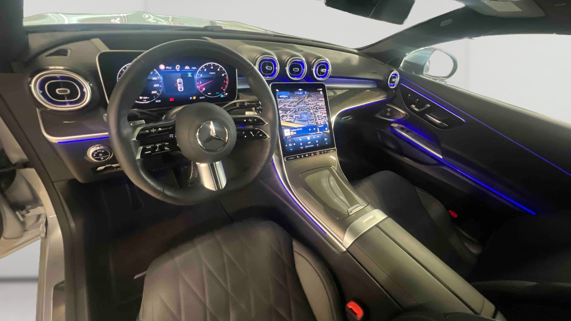 Mercedes-Benz CLE Coupé 200 9G-Tronic AMG Line — Planche de bord