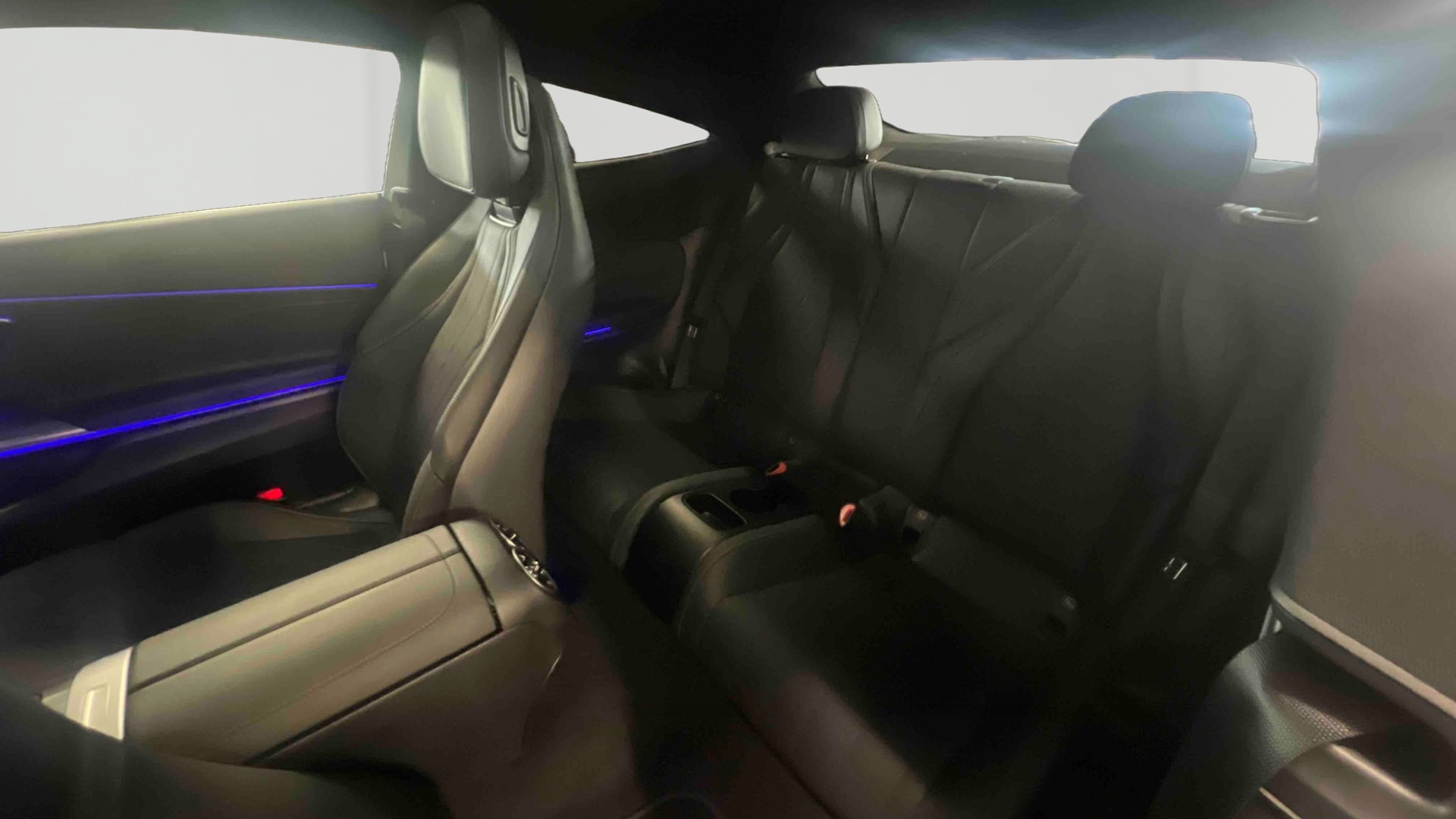 Mercedes-Benz CLE Coupé 200 9G-Tronic AMG Line — Siège arrière gauche