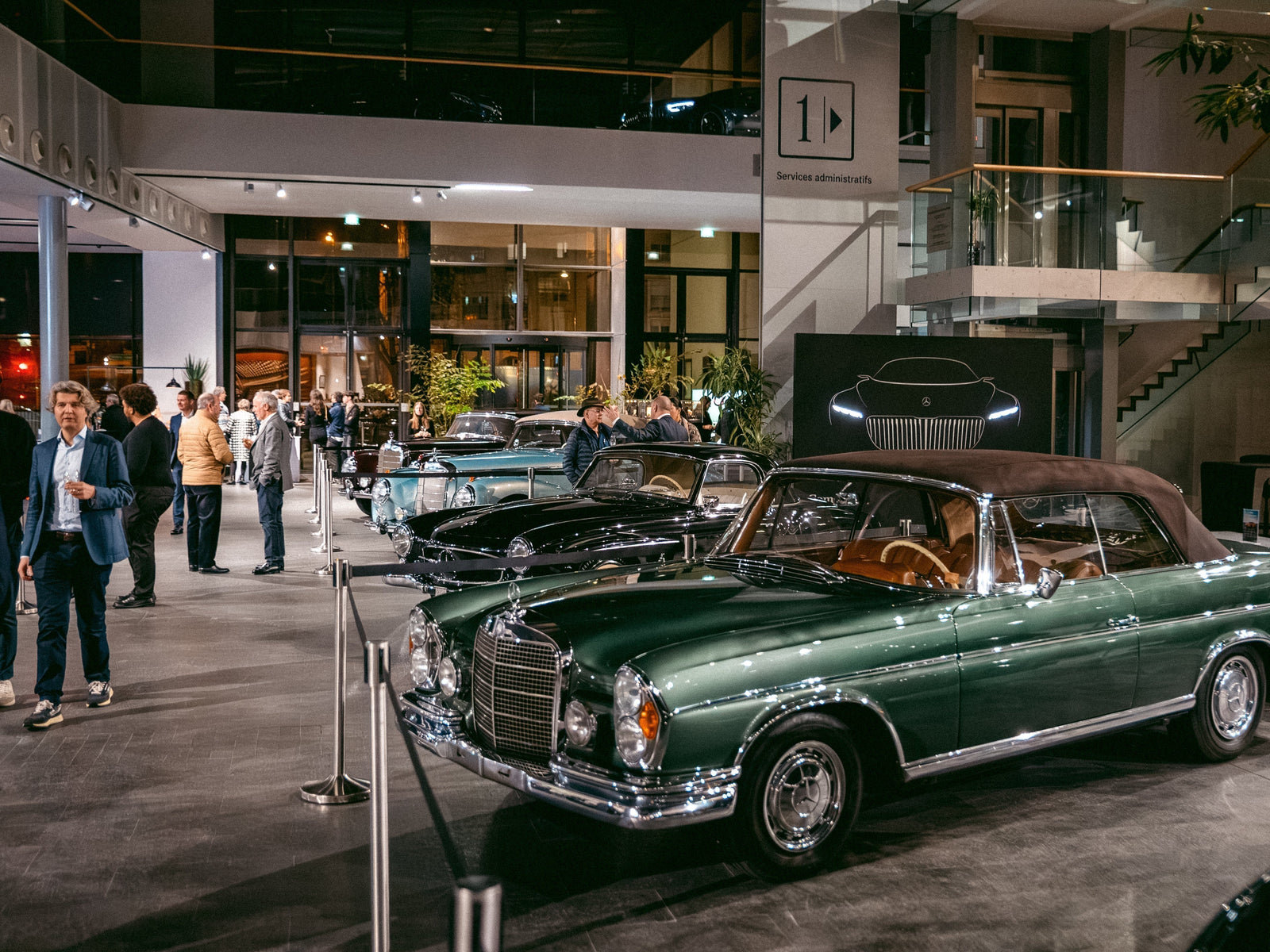 COMO et Bonhams dévoilent une exposition exclusive de Mercedes-Benz de collection à Paris