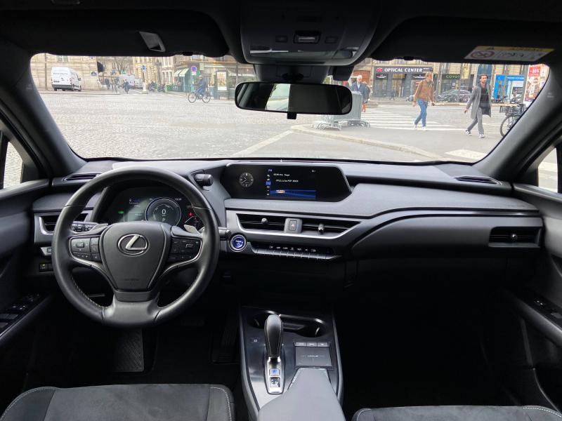 Lexus UX