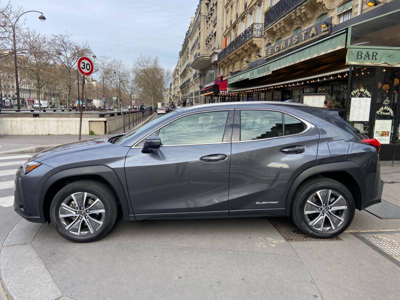 Lexus UX