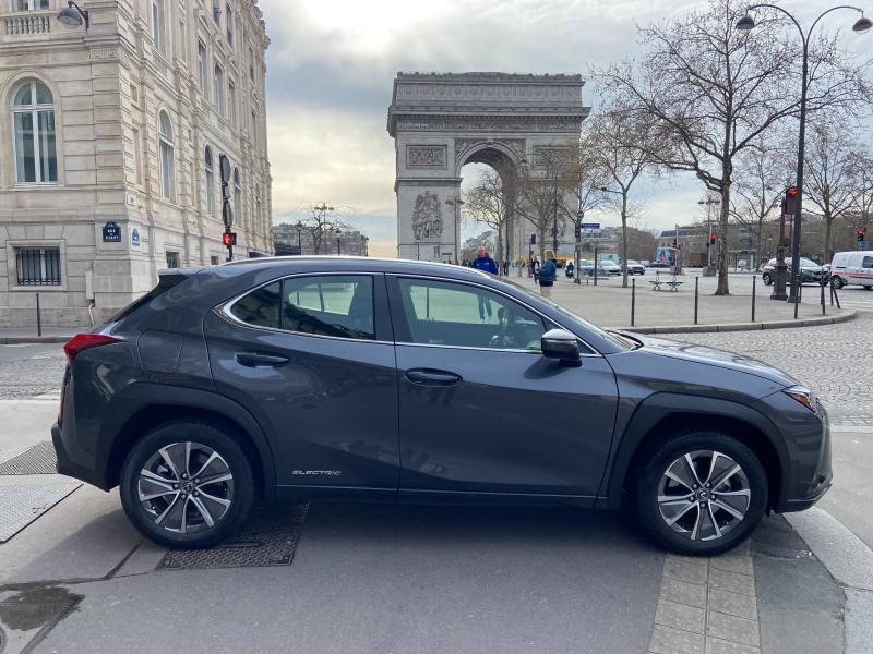 Lexus UX