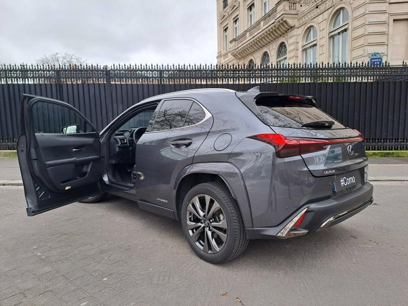 Lexus UX