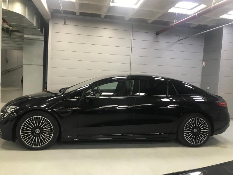 Mercedes-Benz EQS