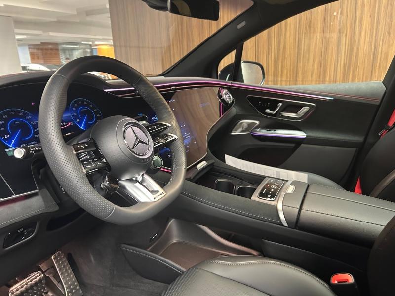 Mercedes-Benz EQE SUV