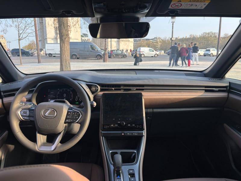 Lexus LBX