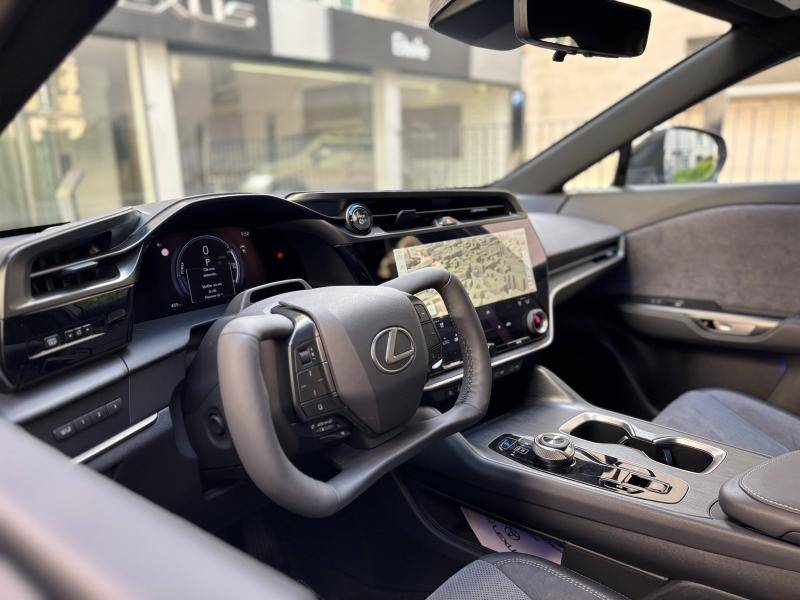 Lexus RZ