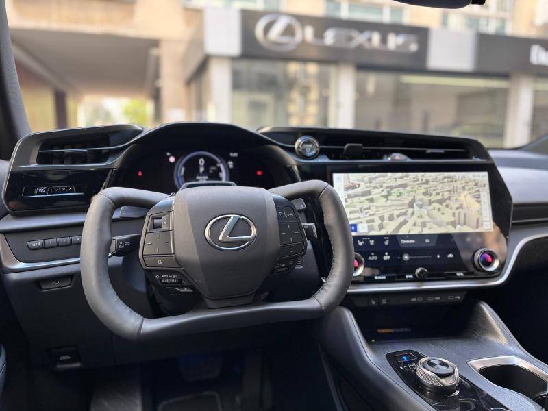 Lexus RZ