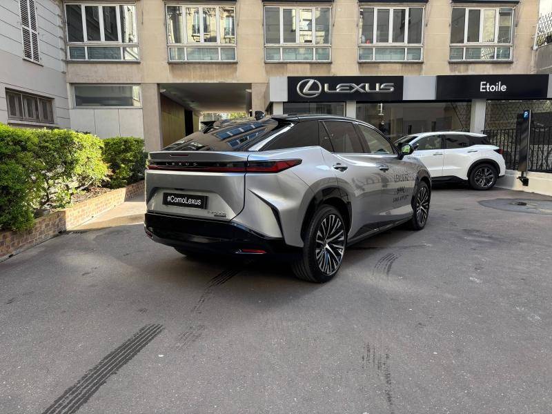 Lexus RZ