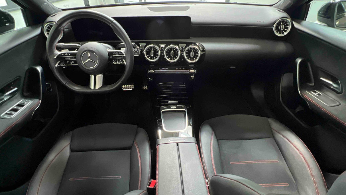 Mercedes-Benz CLASSE A BERLINE