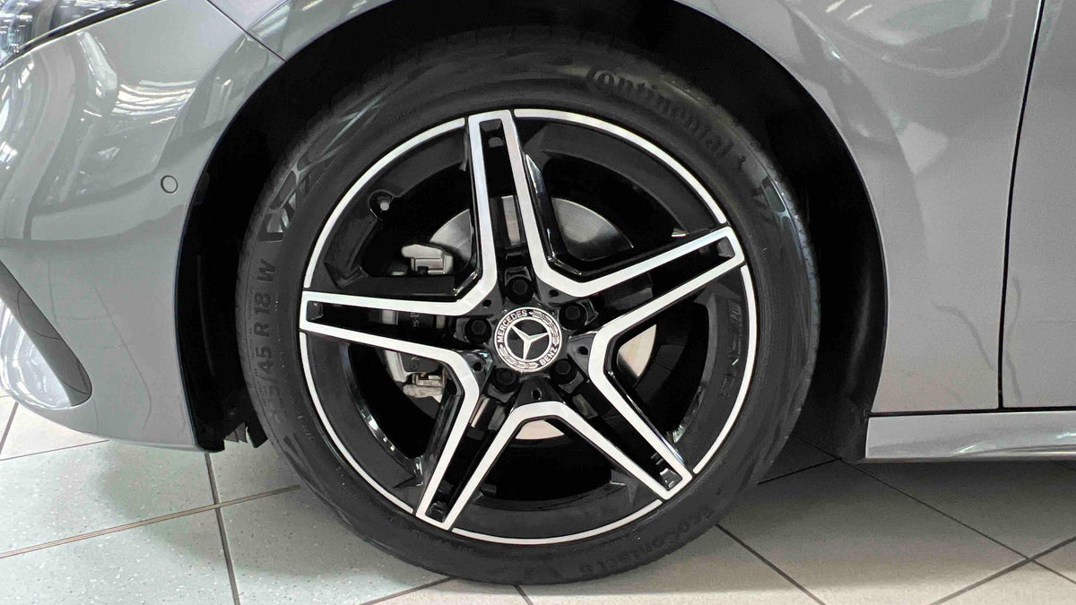 Mercedes-Benz CLASSE A BERLINE