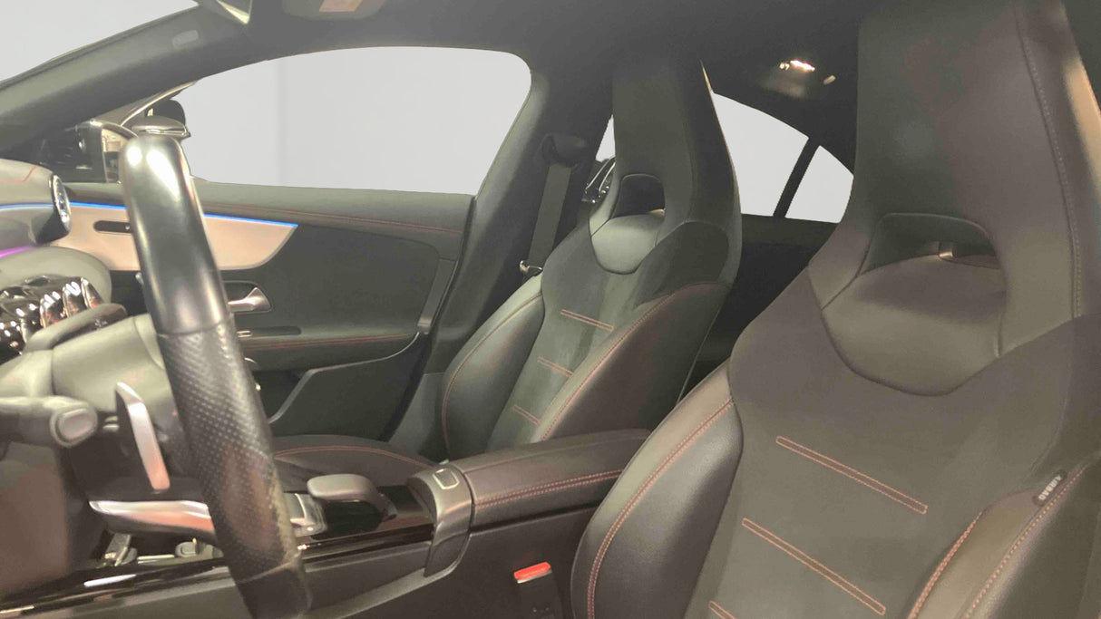 Mercedes-Benz CLA COUPE