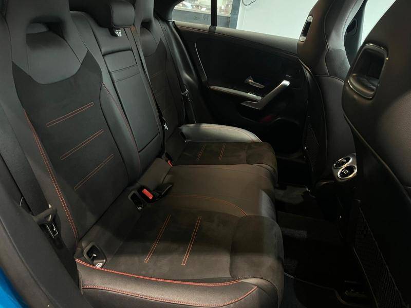 Mercedes-Benz CLA COUPE