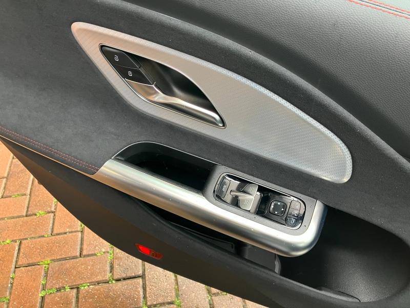 Mercedes-Benz CLA HYBRIDE