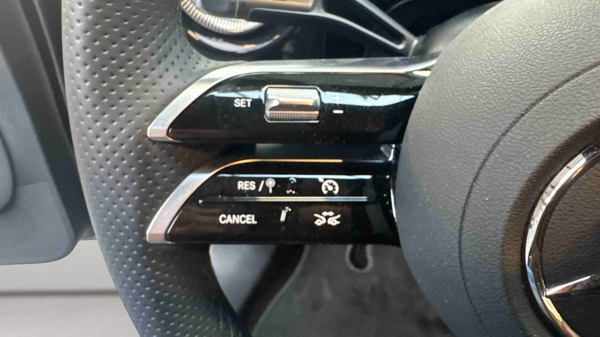 Mercedes-Benz CLA HYBRIDE