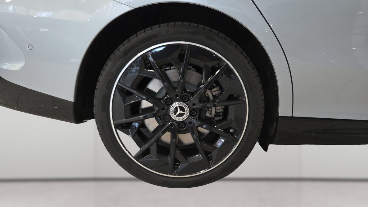 Mercedes-Benz CLA SHOOTING BRAKE EQ