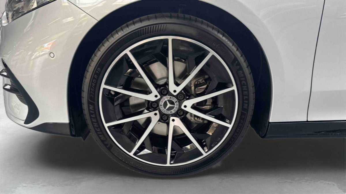 Mercedes-Benz CLA SHOOTING BRAKE EQ