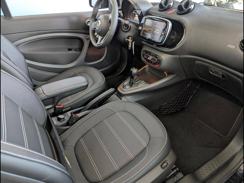 smart FORTWO CABRIO EQ