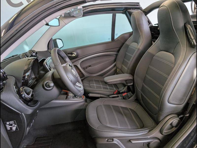 smart FORTWO CABRIO EQ