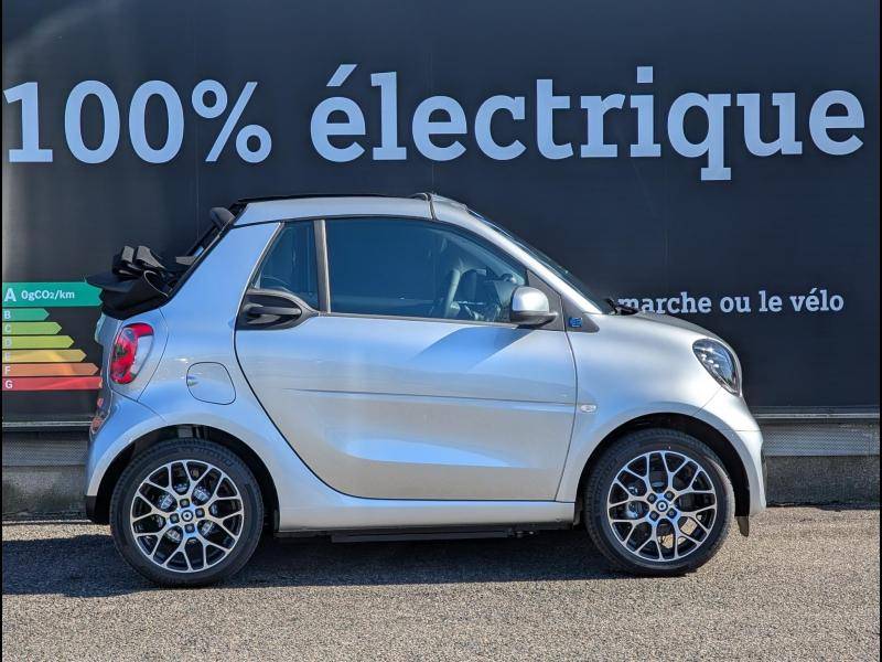 smart FORTWO CABRIO EQ