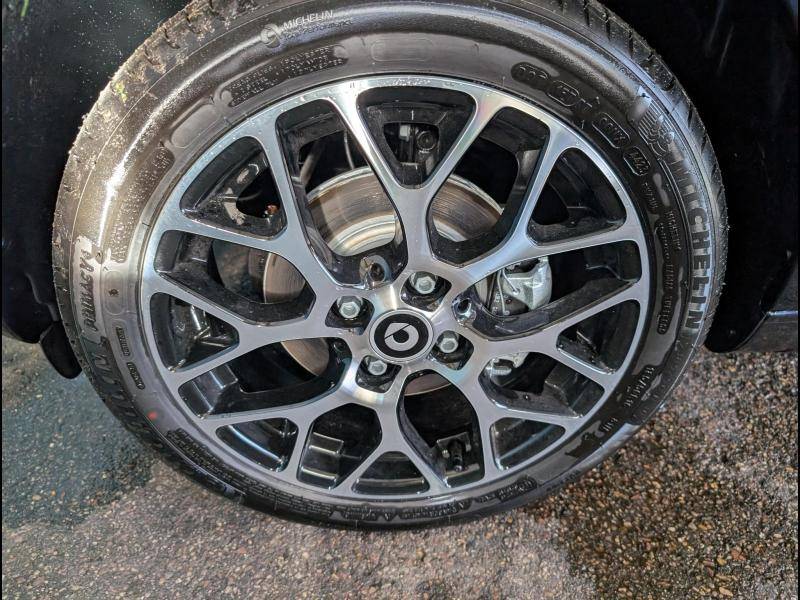 smart FORTWO CABRIO EQ