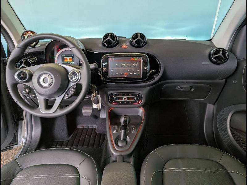 smart FORTWO CABRIO EQ