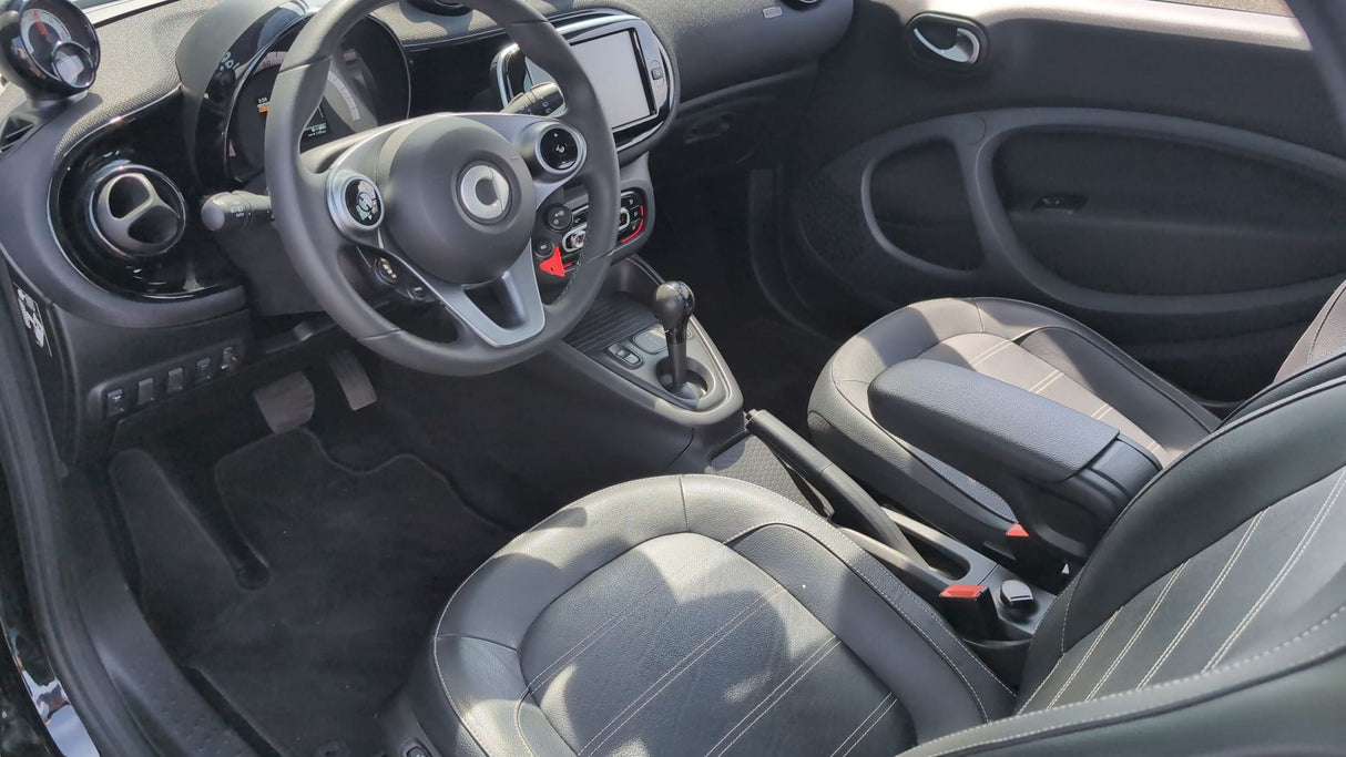 smart FORTWO COUPE EQ