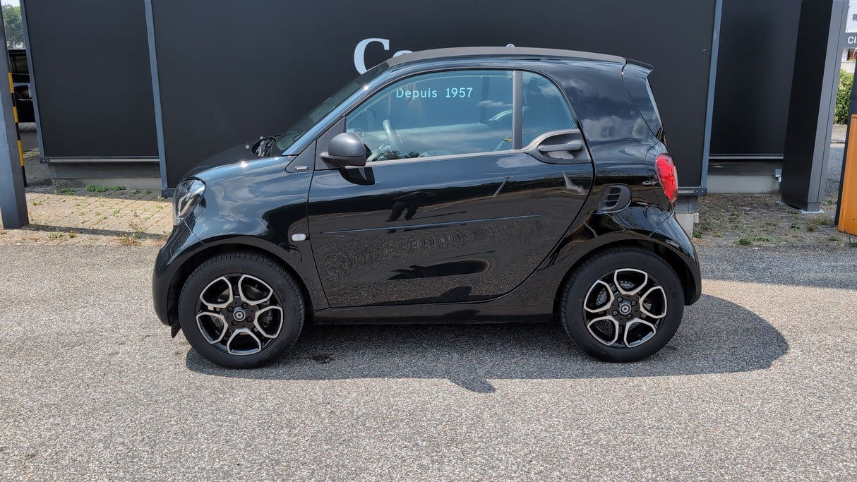 smart FORTWO COUPE